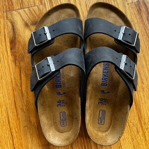 Birkenstock Arizona leather sandals NWT